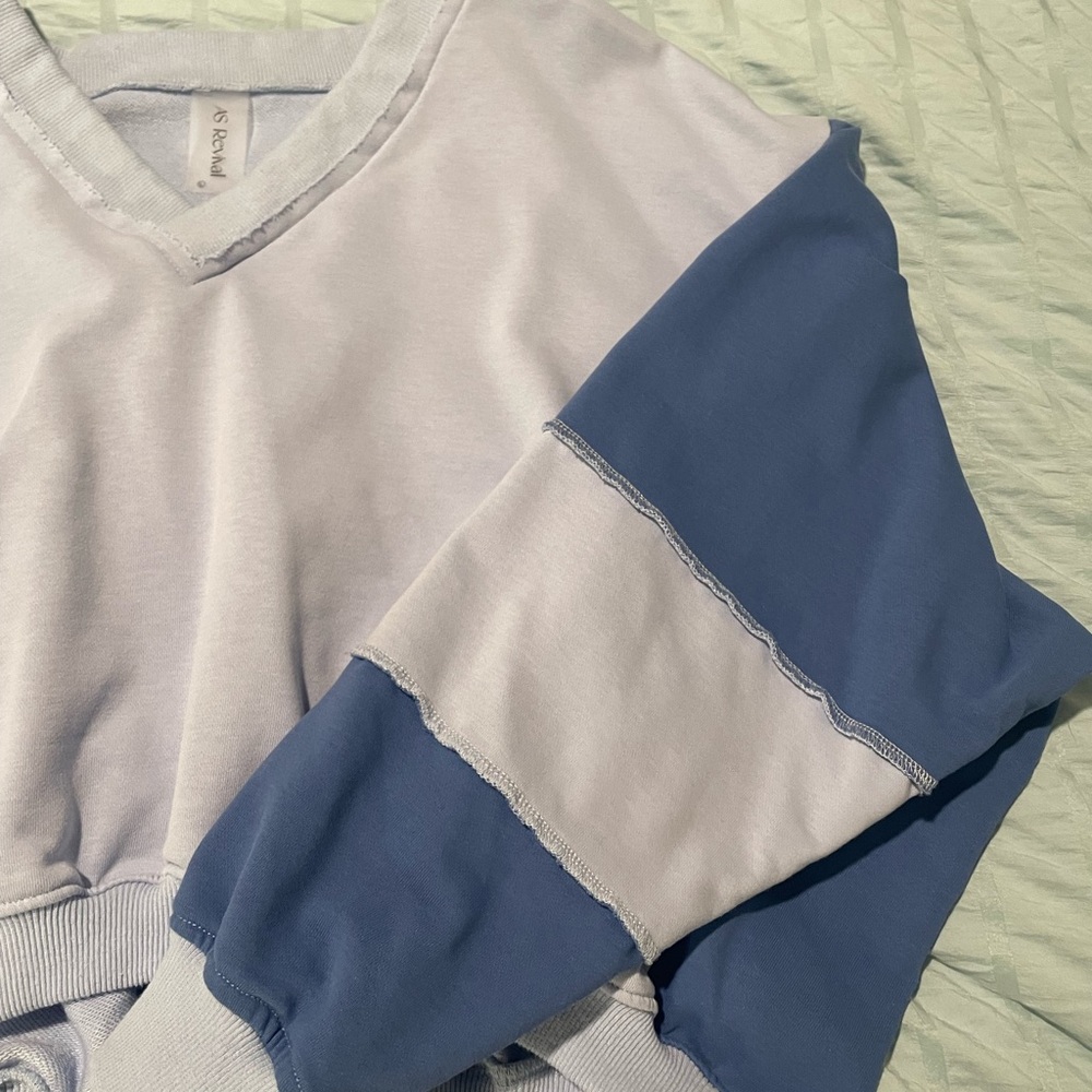 Altar'd State Colorblock Sweatshirt - Picture 3 of 4